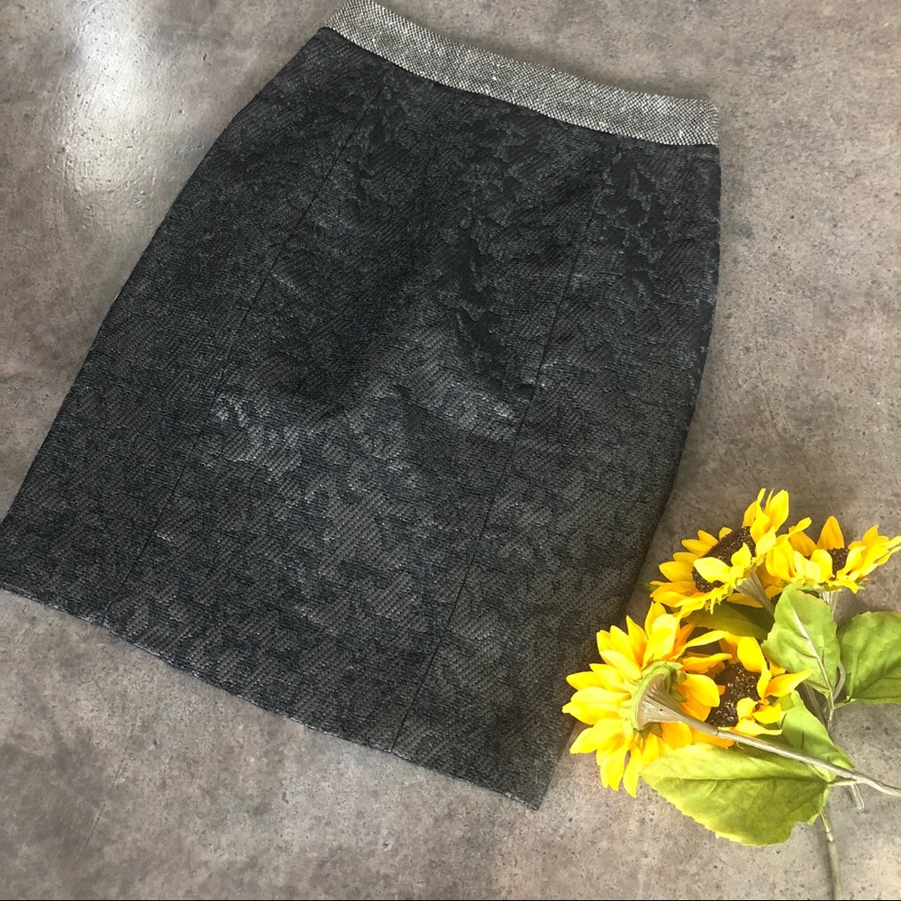 🔸SALE🔸Beautiful Silver Black Wool Pencil skirt